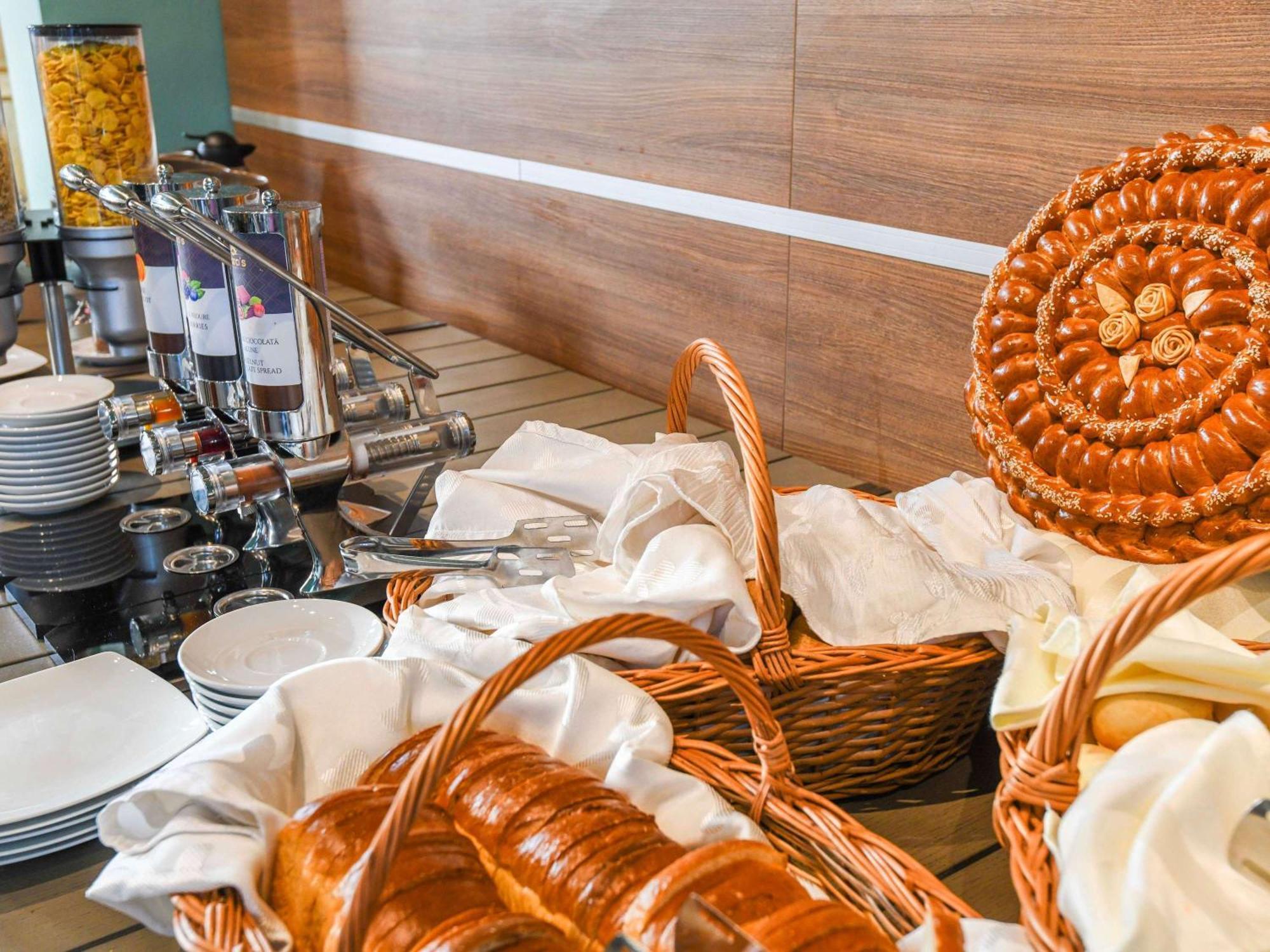 فندق Ibis Styles فينوس المظهر الخارجي الصورة